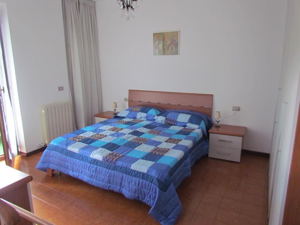 Appartamento Bilocale Dante Stresa Oda fotoğraf